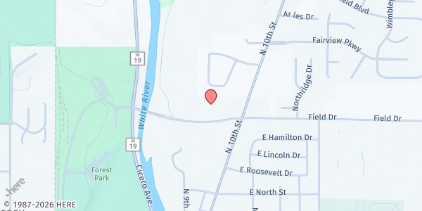 Map showing Little yellow food pantry at 950 Field Dr, Noblesville, IN