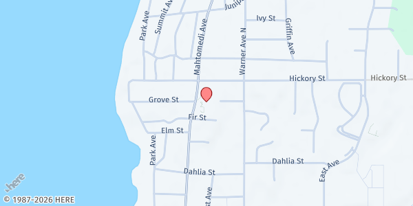 Map showing Mahtomedi Area Food Shelf at 700 Mahtomedi, Mahtomedi, MN