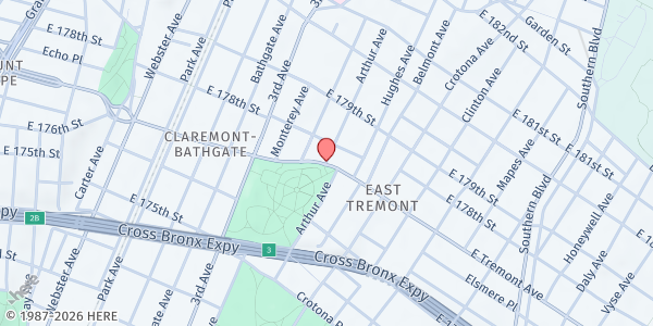 Map showing La Familia Verde Farmers' Market at 960 E 167th St, Bronx, NY