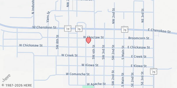 Map showing Lindsay Community Food Bank at 410 W Chickasaw St, Lindsay, OK