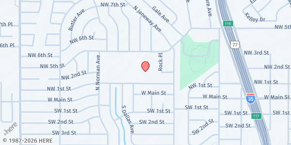 Map showing Saint Andrews Catholic Church - Youth Building at 800 NW 5th St, Moore, OK